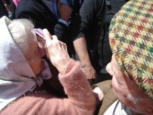 Mindenki meg szeretné örökíteni az eseményt.